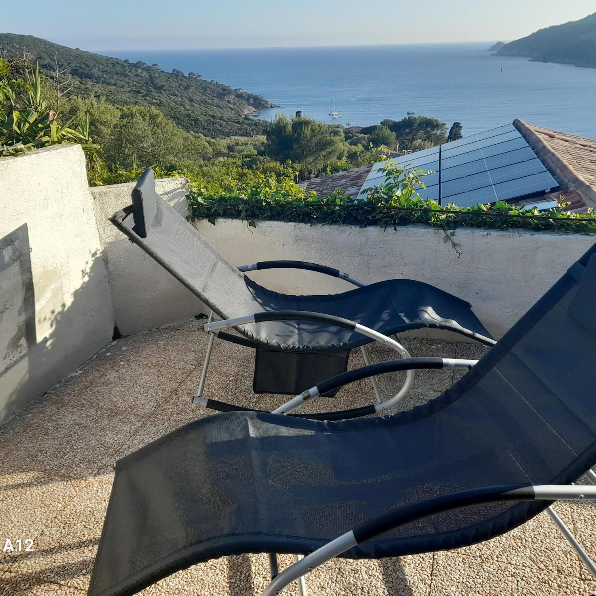 La Coccinelle Aparthotel Île du Levant Eksteriør bilde
