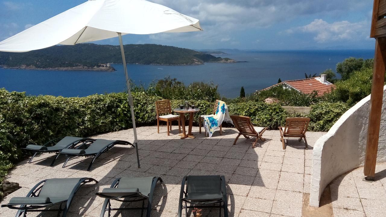 La Coccinelle Aparthotel Île du Levant Eksteriør bilde